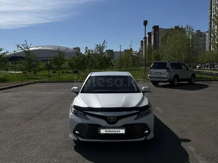 Toyota Camry 2019 года за 14 100 000 тг. в Астана – фото 10