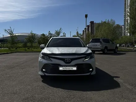 Toyota Camry 2019 года за 14 100 000 тг. в Астана – фото 7