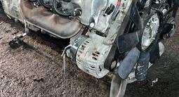 Двигатель Мерс 112 об 2.8 3.2 за 4 050 тг. в Астана