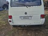 Volkswagen Multivan 1995 года за 3 500 000 тг. в Астана