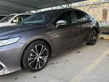 Toyota Camry 2020 годаүшін10 800 000 тг. в Актау – фото 3