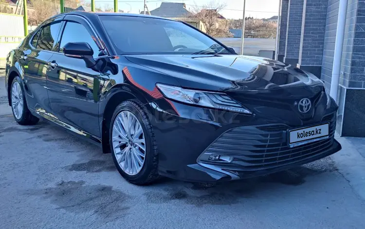 Toyota Camry 2019 года за 17 000 000 тг. в Шымкент