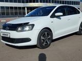 Volkswagen Polo 2015 года за 5 150 000 тг. в Усть-Каменогорск – фото 2