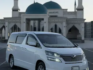 Toyota Vellfire, 2010