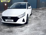 Hyundai i20 2023 года за 8 900 000 тг. в Караганда