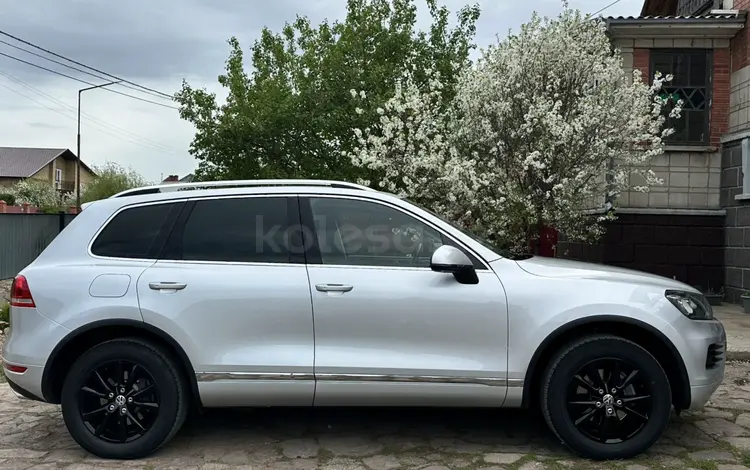 Volkswagen Touareg 2011 года за 12 750 000 тг. в Астана