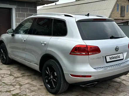 Volkswagen Touareg 2011 года за 12 750 000 тг. в Астана – фото 7