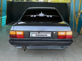 Audi 100