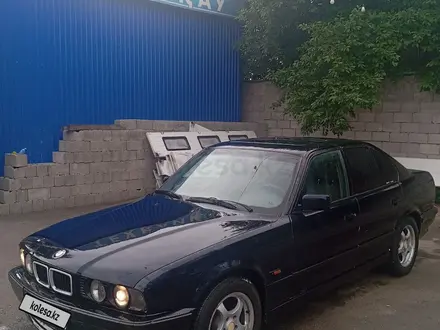 BMW 520 1995 года за 1 600 000 тг. в Алматы – фото 3