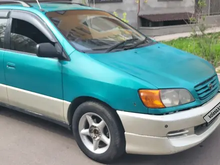 Toyota Ipsum 1997 года за 2 900 000 тг. в Талдыкорган