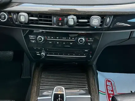 BMW X5 2017 года за 19 200 000 тг. в Алматы – фото 22