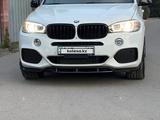 BMW X5 2017 года за 19 200 000 тг. в Алматы – фото 3