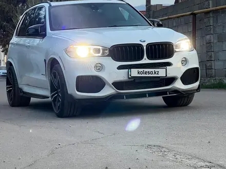 BMW X5 2017 года за 19 200 000 тг. в Алматы – фото 5