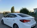 Hyundai Elantra 2019 годаүшін6 999 900 тг. в Астана – фото 2
