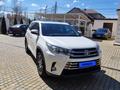 Toyota Highlander 2018 года за 21 000 000 тг. в Атырау – фото 2