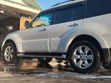 Mitsubishi Pajero 2009 годаүшін10 500 000 тг. в Алматы – фото 2