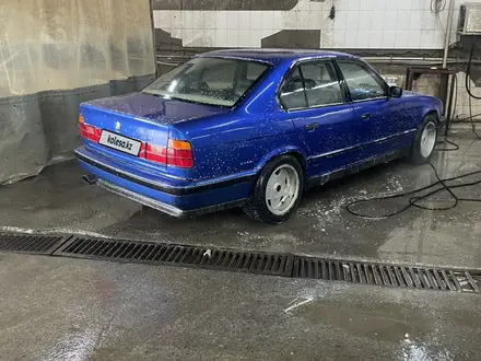 BMW 520 1991 года за 2 300 000 тг. в Астана – фото 2
