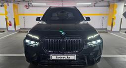 BMW X7 XDrive 40i 2024 года за 52 000 000 тг. в Алматы