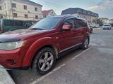 Mitsubishi Outlander 2008 годаүшін6 400 000 тг. в Актау – фото 2