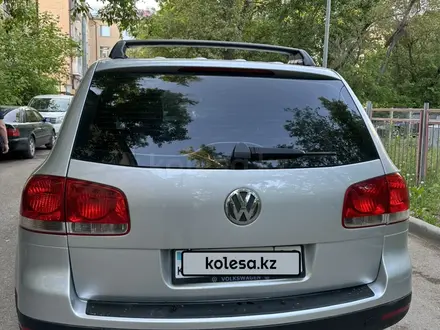 Volkswagen Touareg 2004 года за 3 750 000 тг. в Караганда – фото 5