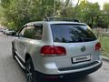 Volkswagen Touareg 2004 года за 3 750 000 тг. в Караганда – фото 6