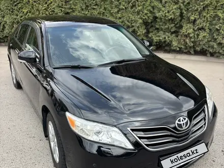 Toyota Camry 2011 года за 6 900 000 тг. в Тараз – фото 2
