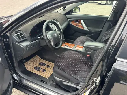 Toyota Camry 2011 года за 6 900 000 тг. в Тараз – фото 32