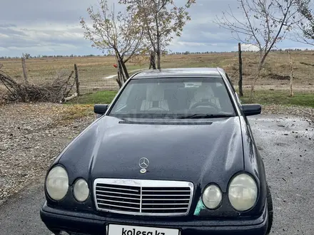 Mercedes-Benz E 230 1997 года за 2 000 000 тг. в Тараз – фото 6