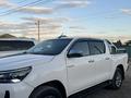 Toyota Hilux 2021 года за 20 000 000 тг. в Актобе – фото 2