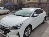 Hyundai Elantra 2019 года за 7 500 000 тг. в Астана – фото 2