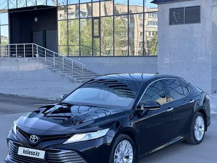 Toyota Camry 2019 года за 12 600 000 тг. в Астана – фото 20