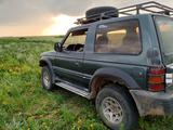 Mitsubishi Pajero 1993 годаүшін2 000 000 тг. в Уральск – фото 2