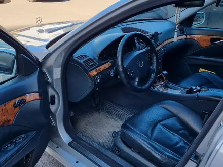 Mercedes-Benz E 320 2002 года за 5 300 000 тг. в Астана – фото 5