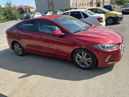 Hyundai Elantra 2018 года за 4 700 000 тг. в Уральск – фото 7