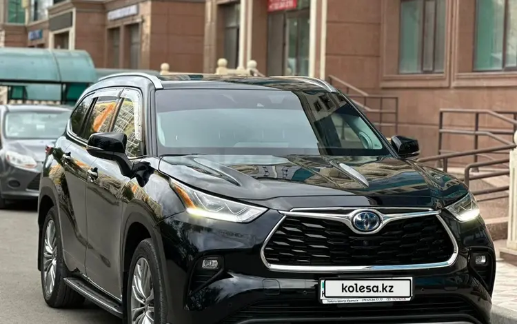 Toyota Highlander 2021 года за 25 000 000 тг. в Уральск