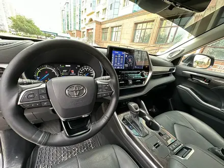 Toyota Highlander 2021 года за 25 000 000 тг. в Уральск – фото 21