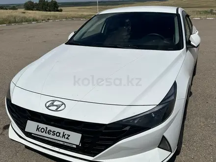Hyundai Elantra 2021 года за 8 700 000 тг. в Кокшетау – фото 2