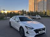 Hyundai Sonata 2021 года за 12 500 000 тг. в Астана