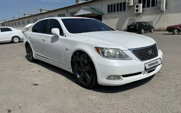 Lexus LS 460 2007 годаfor6 500 000 тг. в Алматы