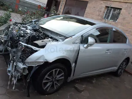 Toyota Avensis 2013 года за 10 000 тг. в Астана – фото 2