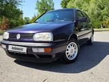 Volkswagen Golf 1995 года за 2 800 000 тг. в Шымкент