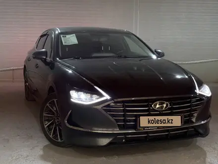 Hyundai Sonata 2020 года за 11 000 000 тг. в Костанай – фото 2