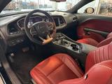 Dodge Challenger 2023 года за 80 382 000 тг. в Алматы – фото 5