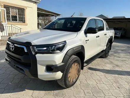 Toyota Hilux 2023 года за 25 300 000 тг. в Актау – фото 3