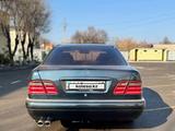 Mercedes-Benz E 230 1998 годаfor3 400 000 тг. в Шымкент – фото 4