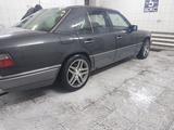 Mercedes-Benz E 280 1995 годаfor2 500 000 тг. в Алматы – фото 2