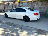 BMW 740 2010 годаүшін9 000 000 тг. в Алматы – фото 4