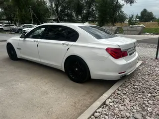 BMW 740