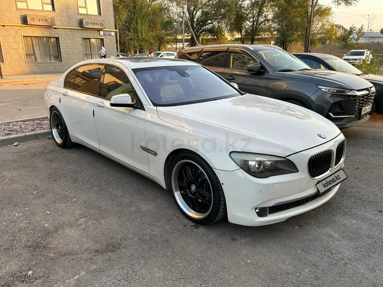 BMW 7 Series, 2010