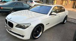 BMW 740 2009 года за 8 000 000 тг. в Алматы – фото 2